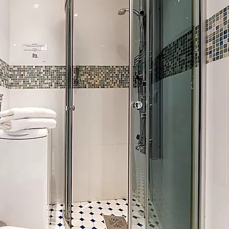 Hotel Yoga 3*